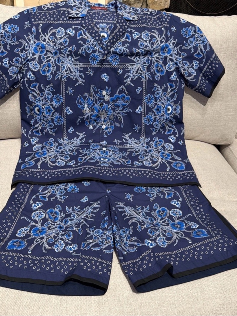 Gucci Flower Bandanna Print Shirt & Short Set size 50 New no tag